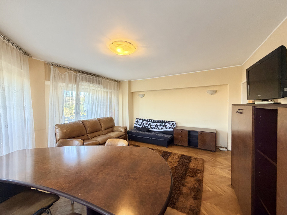 Apartament 2 camere, spațios, Ultracentral-Bulevardul Libertății, Parcul Izvor. 