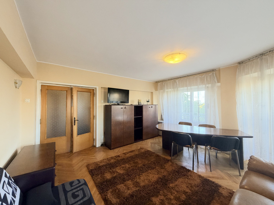Apartament 2 camere, spațios, Ultracentral-Bulevardul Libertății, Parcul Izvor. 