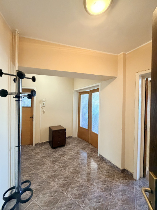 Apartament 2 camere, spațios, Ultracentral-Bulevardul Libertății, Parcul Izvor. 