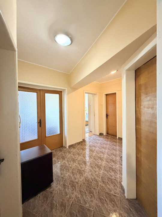 Apartament 2 camere, spațios, Ultracentral-Bulevardul Libertății, Parcul Izvor. 