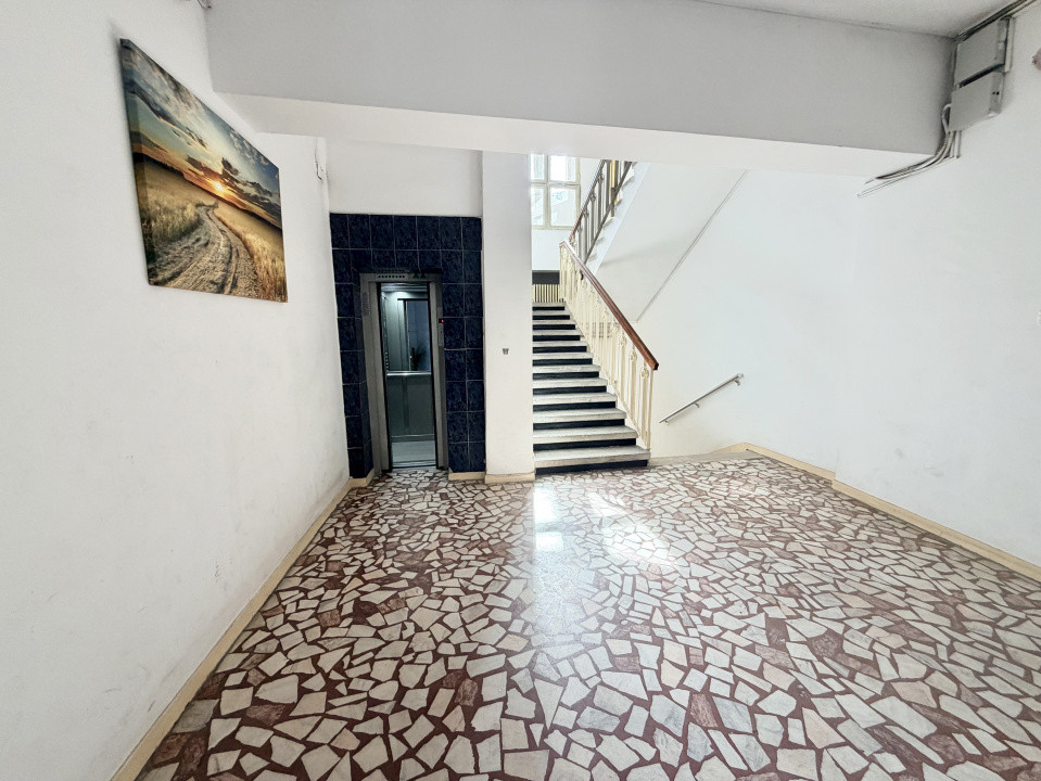Apartament 2 camere, spațios, Ultracentral-Bulevardul Libertății, Parcul Izvor. 