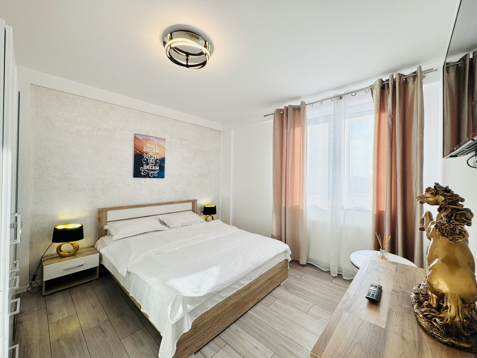 Apartament cu 3 camere complet mobilat si utilat, vedere spre  Mare 