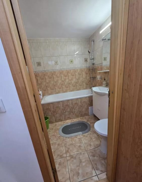 3 camere, pet friendly (talie mică), loc de parcare