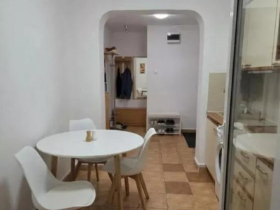 3 camere, pet friendly (talie mică), loc de parcare