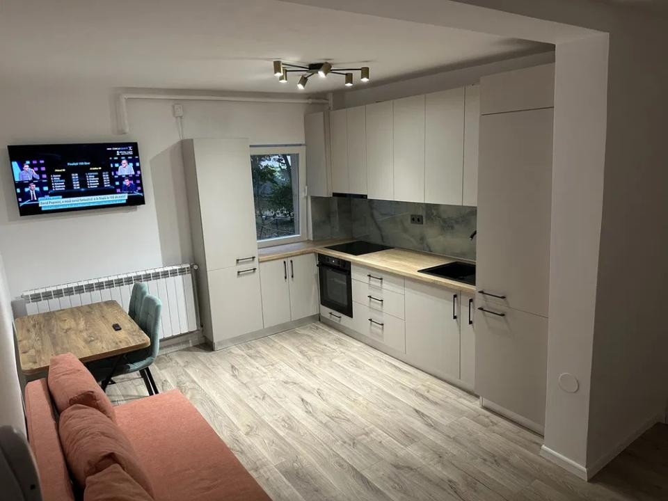 Apartament 2 camere decomandat, parter – complet renovat și utilat | Zona Str. Samuil Vulcan – 13 Septembrie