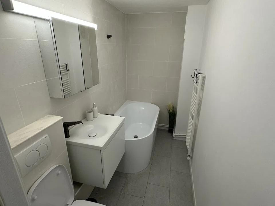 Apartament 2 camere decomandat, parter – complet renovat și utilat | Zona Str. Samuil Vulcan – 13 Septembrie