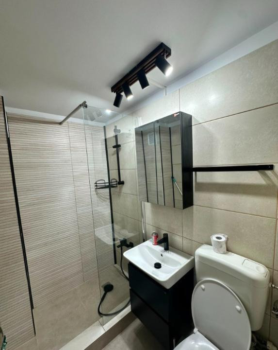 Apartament 4 camere 13 Septembrie-Petre Ispirescu.