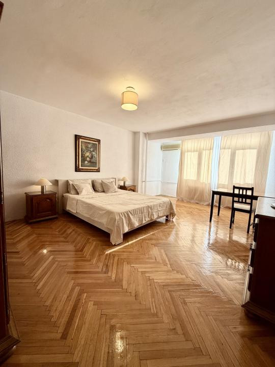 Apartament decomandat cu 2 camere  în Piața Alba Iulia