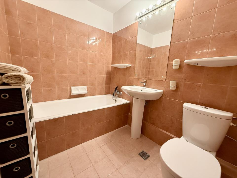 Apartament decomandat cu 2 camere  în Piața Alba Iulia