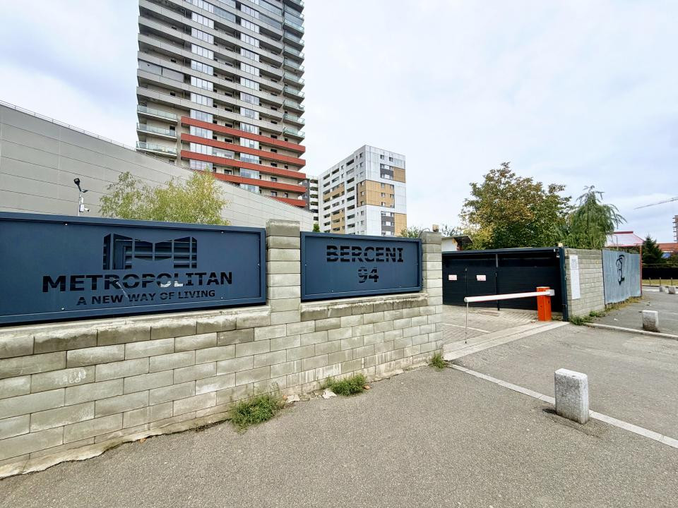 Apartament 2 camere cu parcare - vedere Panoramică 