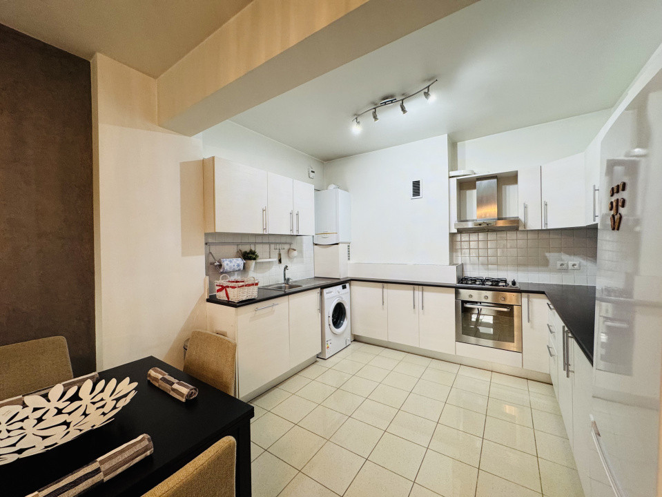 Apartament cu terasa & garaj subteran de Inchiriat in Dristor New Town 