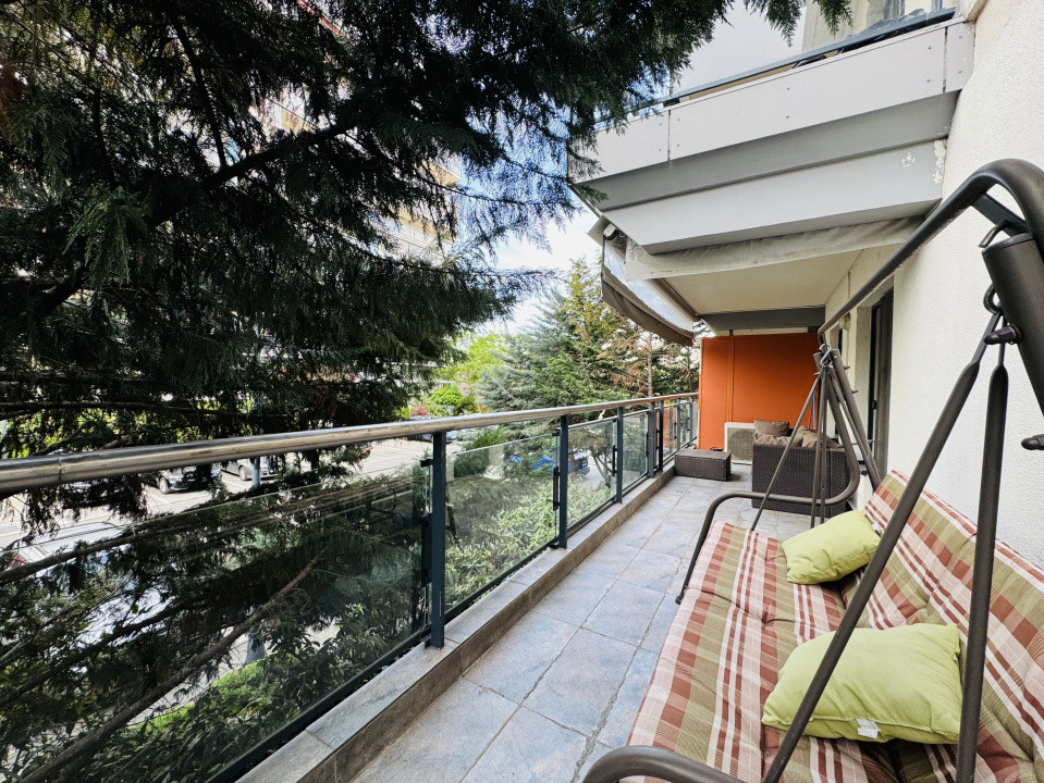 Apartament cu terasa & garaj subteran de Inchiriat in Dristor New Town 