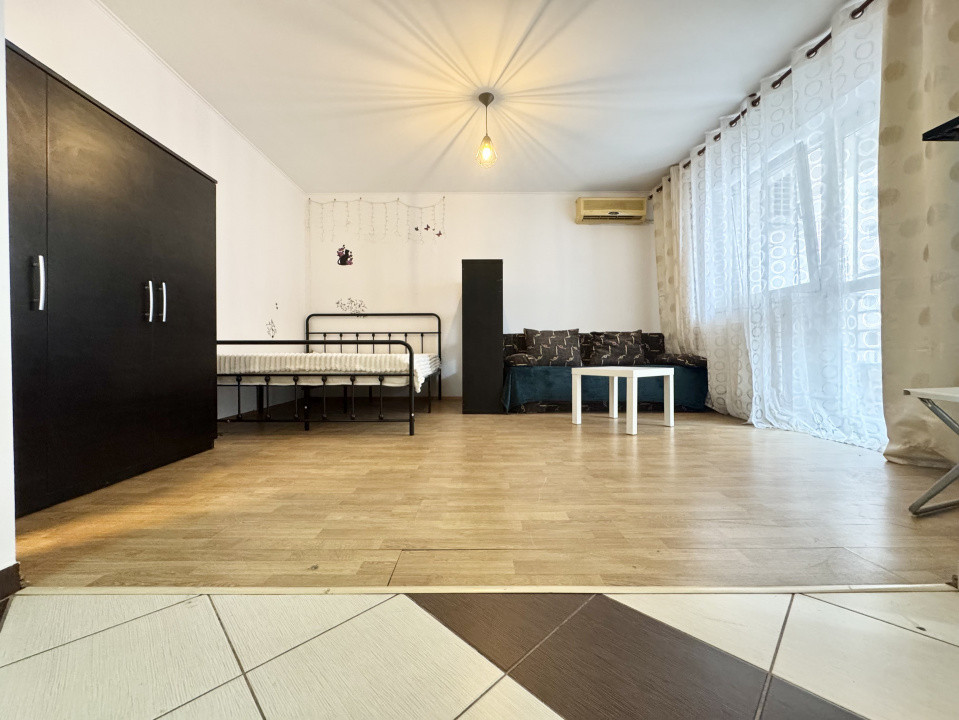 Garsoniera cu centrala proprie de inchiriat in spate  la RIN Grand Hotel Vitan 