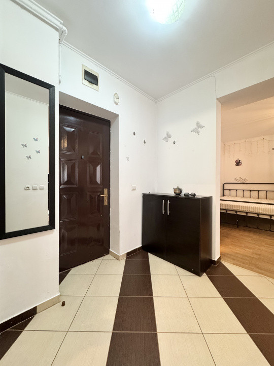 Garsoniera cu centrala proprie de inchiriat in spate  la RIN Grand Hotel Vitan 