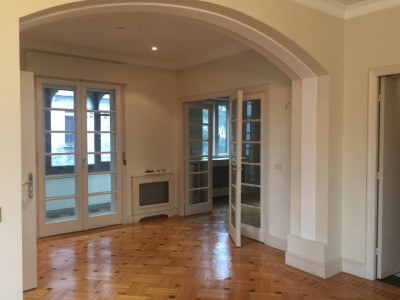 Apartament 4 camere în vila restaurată Domenii- Arcul de Triumf