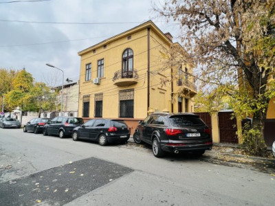 Apartament in Vila Parter + Demisol ideal activitati comerciale&rezidentiale