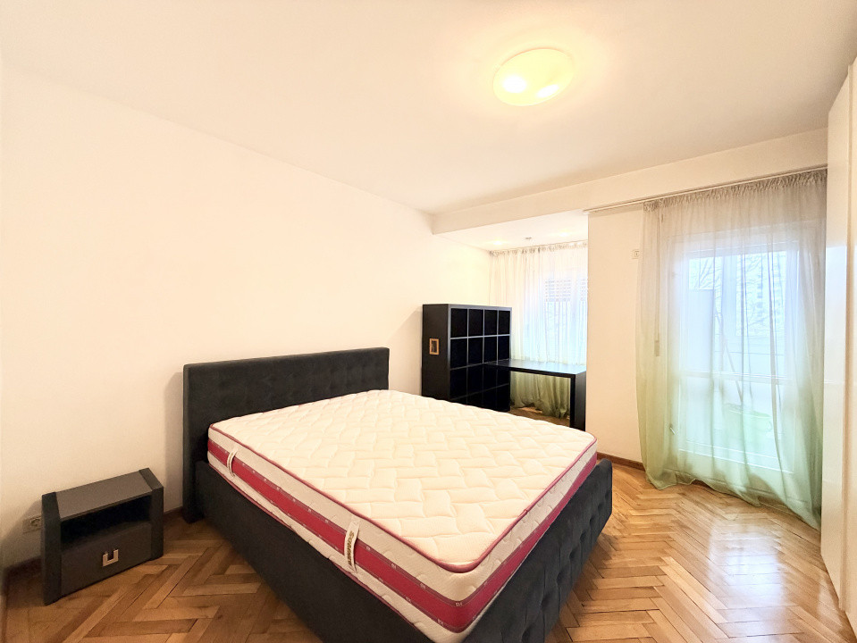 Apartament de inchiriat in Piata Unirii, cu vedere frumoasa si metrou la 2 min 