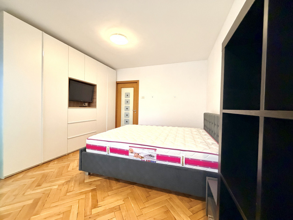Apartament de inchiriat in Piata Unirii, cu vedere frumoasa si metrou la 2 min 