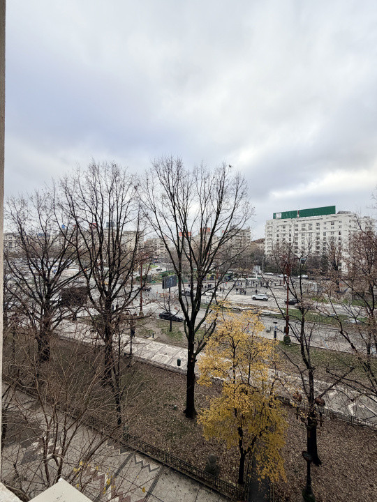 Apartament de inchiriat in Piata Unirii, cu vedere frumoasa si metrou la 2 min 