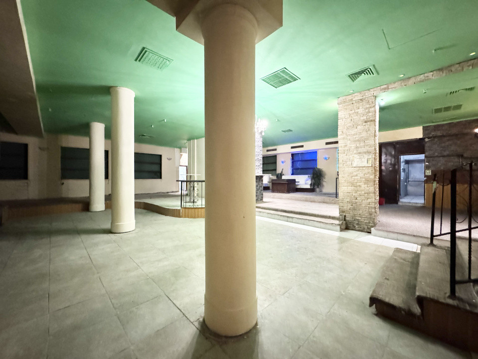 Spatiu comercial in Centru Vechi - Bariera Selari, cu vizibilitate si trafic 