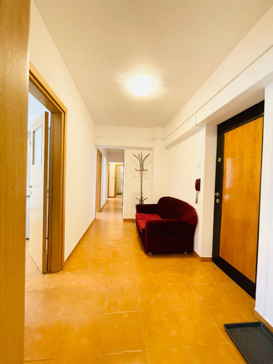 Apartament cu 3 camere de inchiriat in Piata Unirii - Fantani 