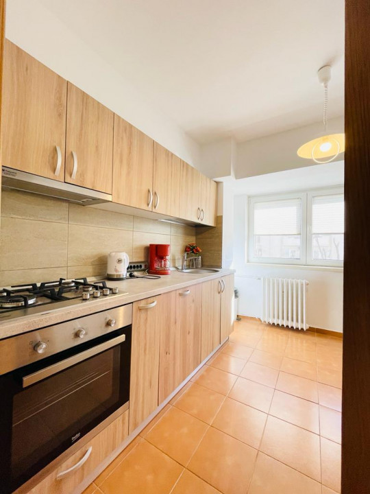 Apartament cu 3 camere de inchiriat in Piata Unirii - Fantani 