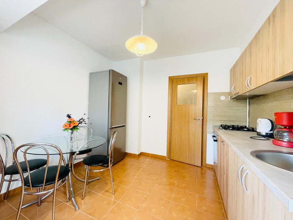Apartament cu 3 camere de inchiriat in Piata Unirii - Fantani 