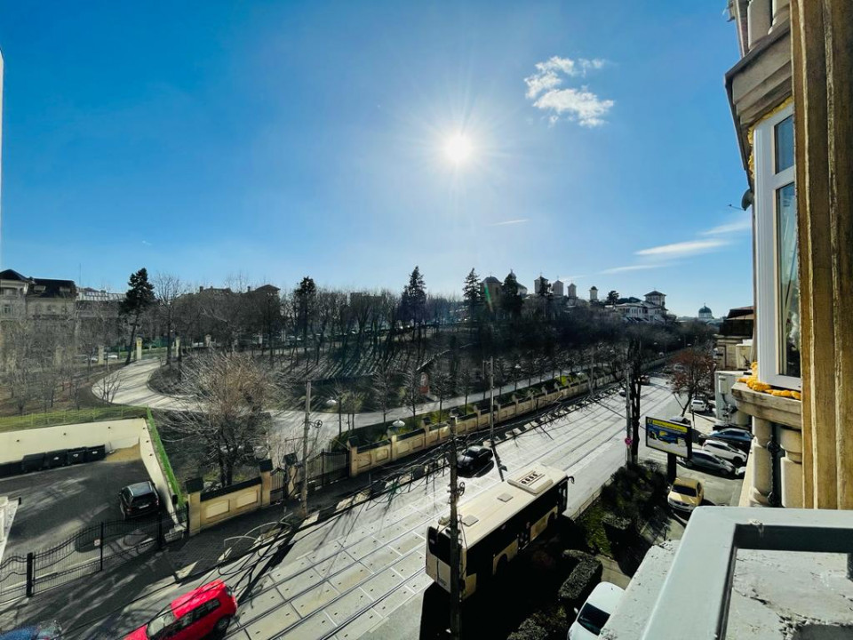 Apartament cu 3 camere de inchiriat in Piata Unirii - Fantani 