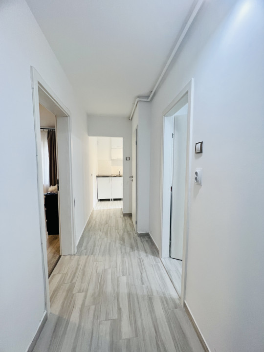 Garsoniera spatioasa in zona Decebal - Piata Alba Iulia