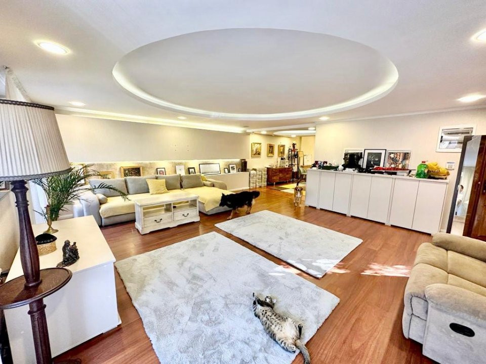Casa/ Vila Tineretului/ Calea Serban Voda pretabila rezidential sau birou 